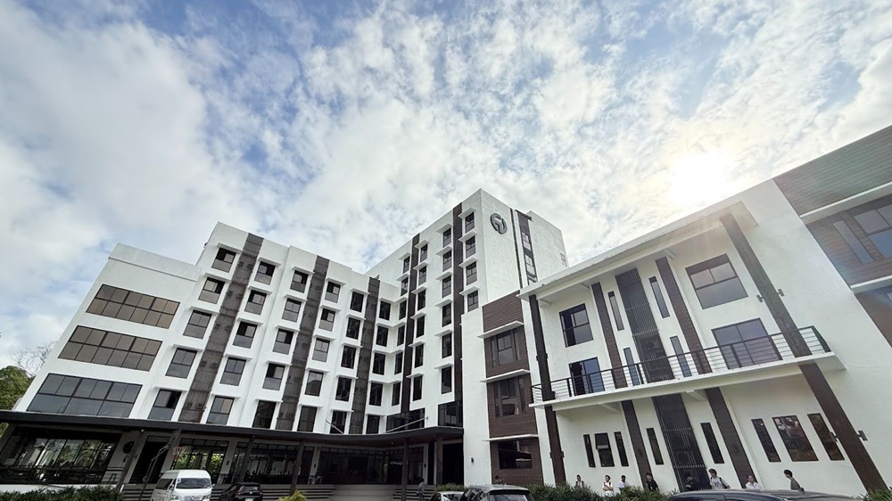 Review trường EV: Học tiếng Anh trong khuôn viên sang trọng và chuẩn chỉnh