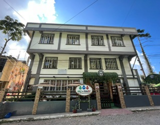 truong-anh-ngu-a-j-main-1