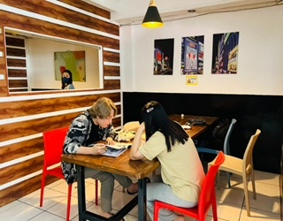 truong-anh-ngu-a-j-main-3