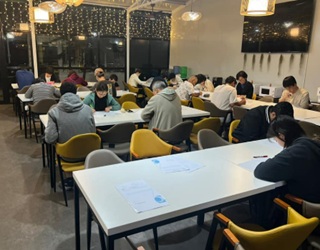 truong-anh-ngu-a-j-eco-3