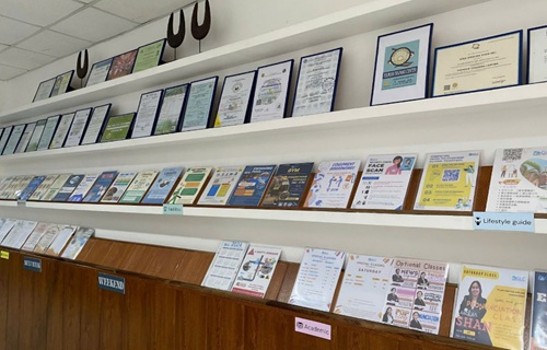 review-co-so-vat-chat-truong-anh-ngu-glc-9