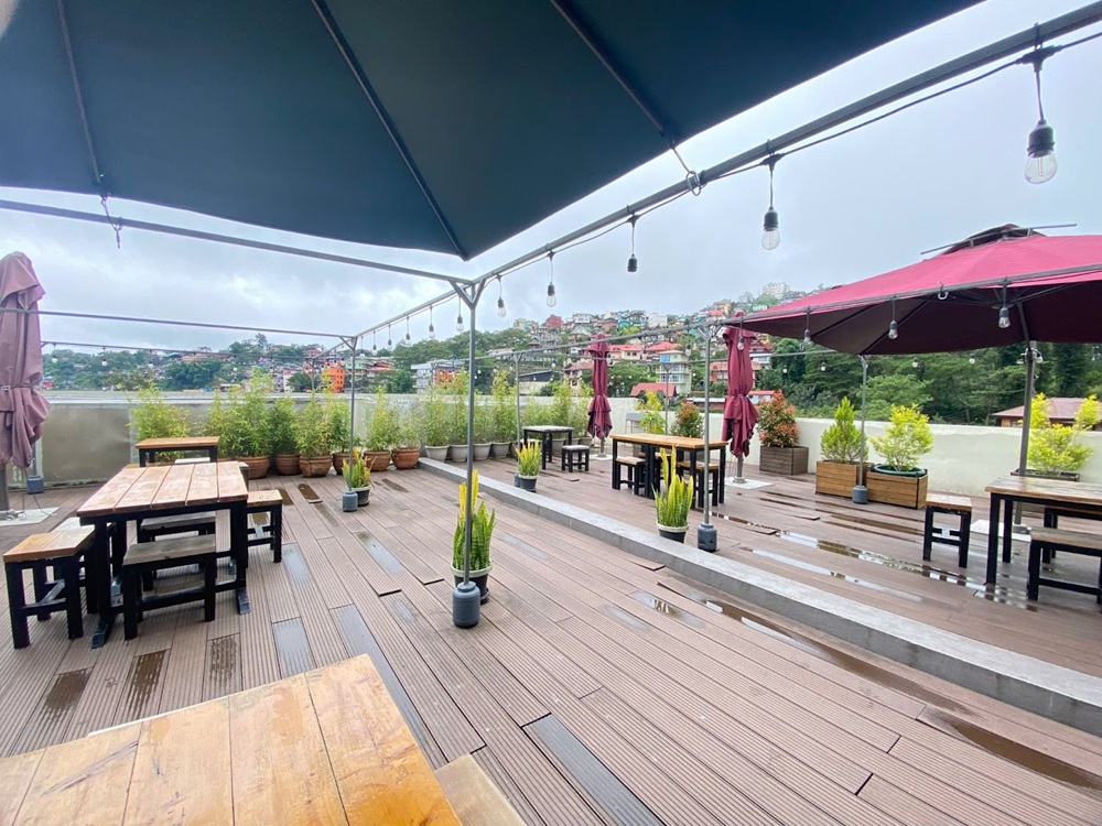 review-co-so-vat-chat-cua-truong-anh-ngu-monol