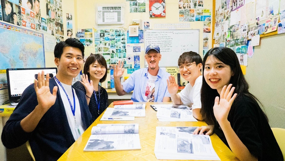 review-truong-cg-sparta-moi-truong-sparta-ky-luat-danh-cho-nguoi-thuc-su-muon-buc-pha-tieng-anh-5