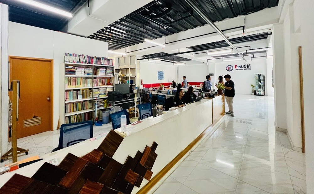 review-truong-e-room-du-hoc-tiet-kiem-nhung-van-dam-bao-chat-luong-5