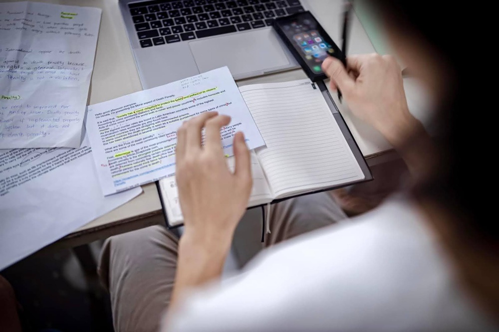 review-truong-e-room-du-hoc-tiet-kiem-nhung-van-dam-bao-chat-luong-6