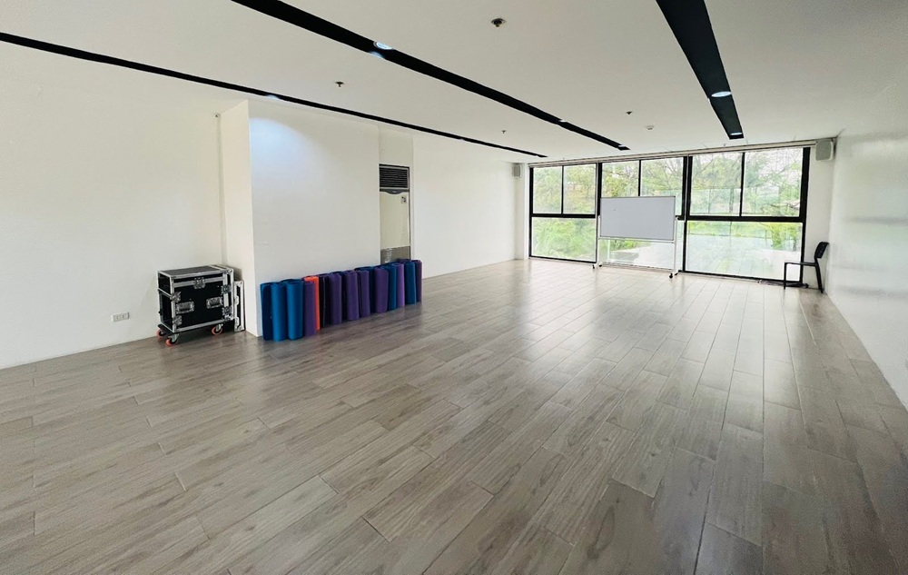 review-truong-ev-hoc-tieng-anh-trong-khuon-vien-sang-trong-va-chuan-chinh-22