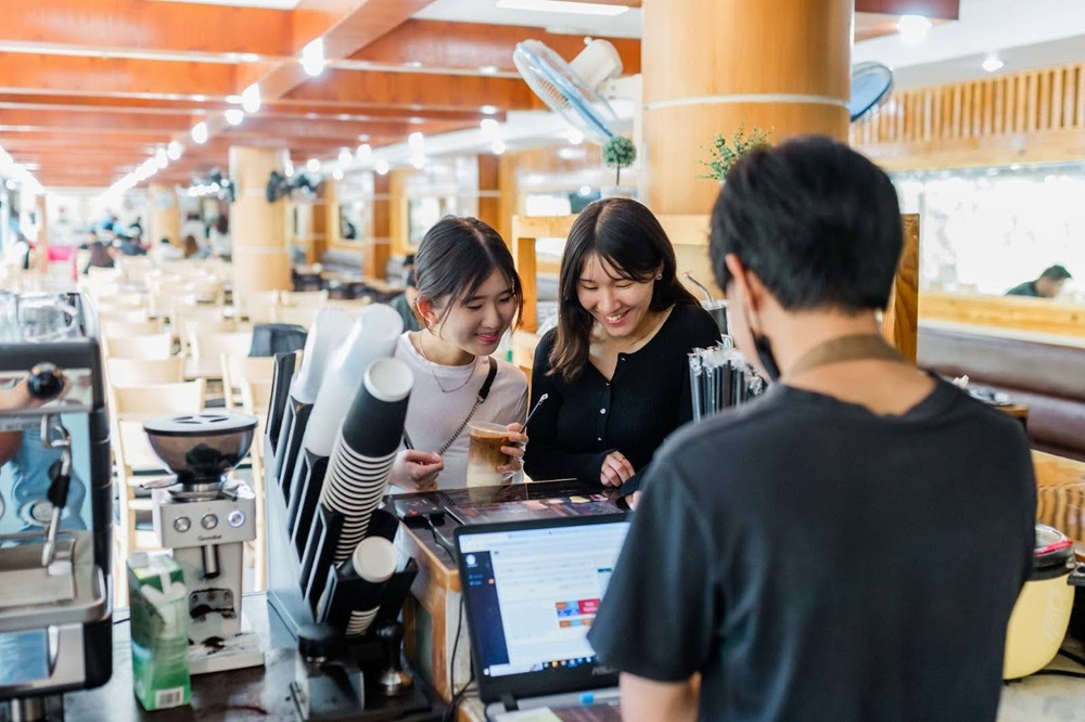 review-truong-pines-main-moi-truong-hoc-tieng-anh-ky-luat-chu-trong-chat-luong-4