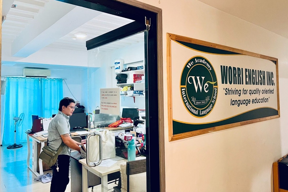 review-we-academy-truong-anh-ngu-lau-doi-tai-iloilo-voi-chi-phi-tiet-kiem-va-moi-truong-hoc-tap-am-cung-4