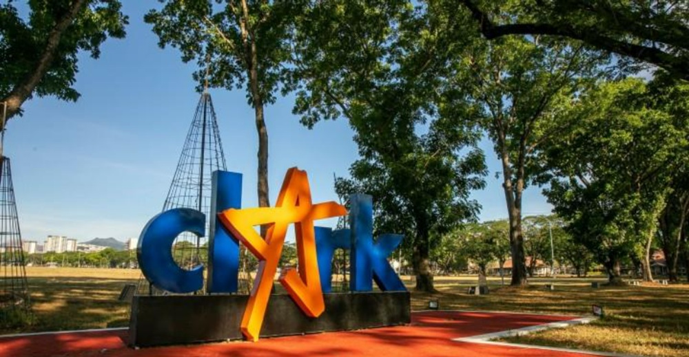 du-hoc-clark-vs-cebu-nen-chon-o-dau