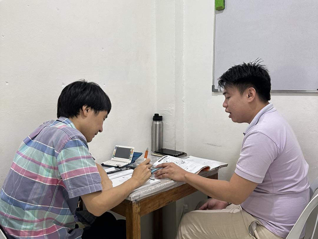 truong-anh-ngu-english-fella-3