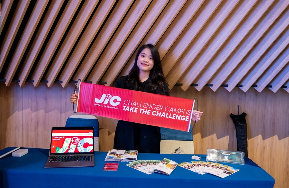 phong-van-quan-ly-truong-anh-ngu-jic-1